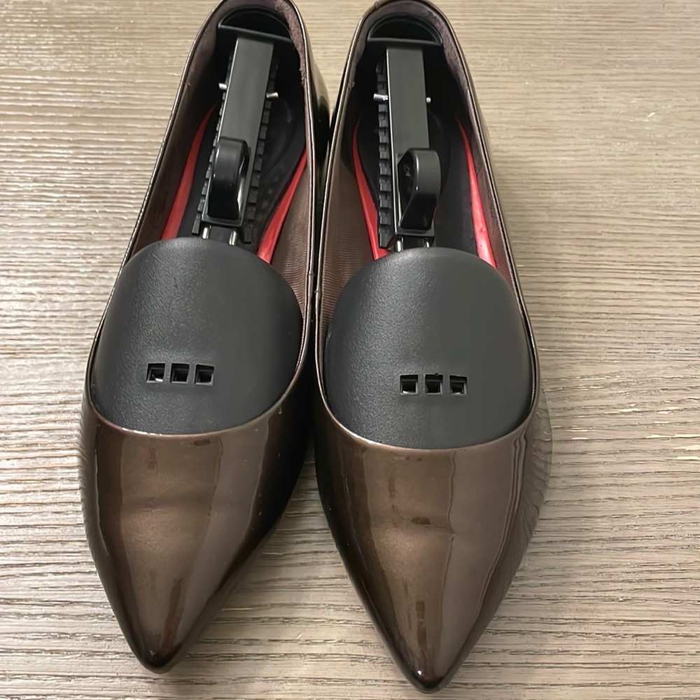Rockport Bronze total motion pointy flats. Leather upper. Size 7.5 Used once